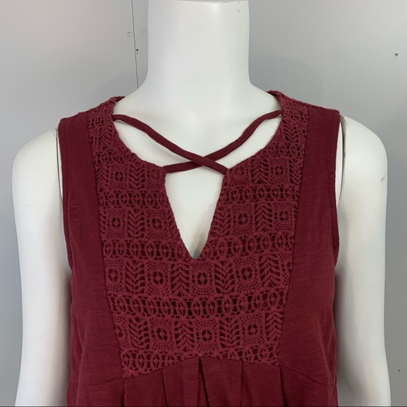 New! Doe & Rae Shirt Sleeveless Tank Top Crochet Criss Cross Burgundy Small - Picture 2 of 7